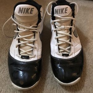 Nike Men’s high top shoes